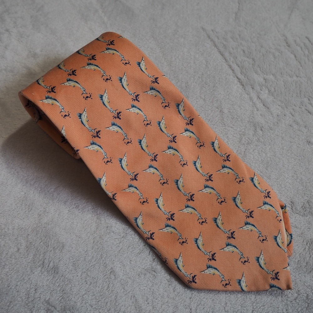 Tommy Bahama Coral Tie with Blue and White Design 100% silk